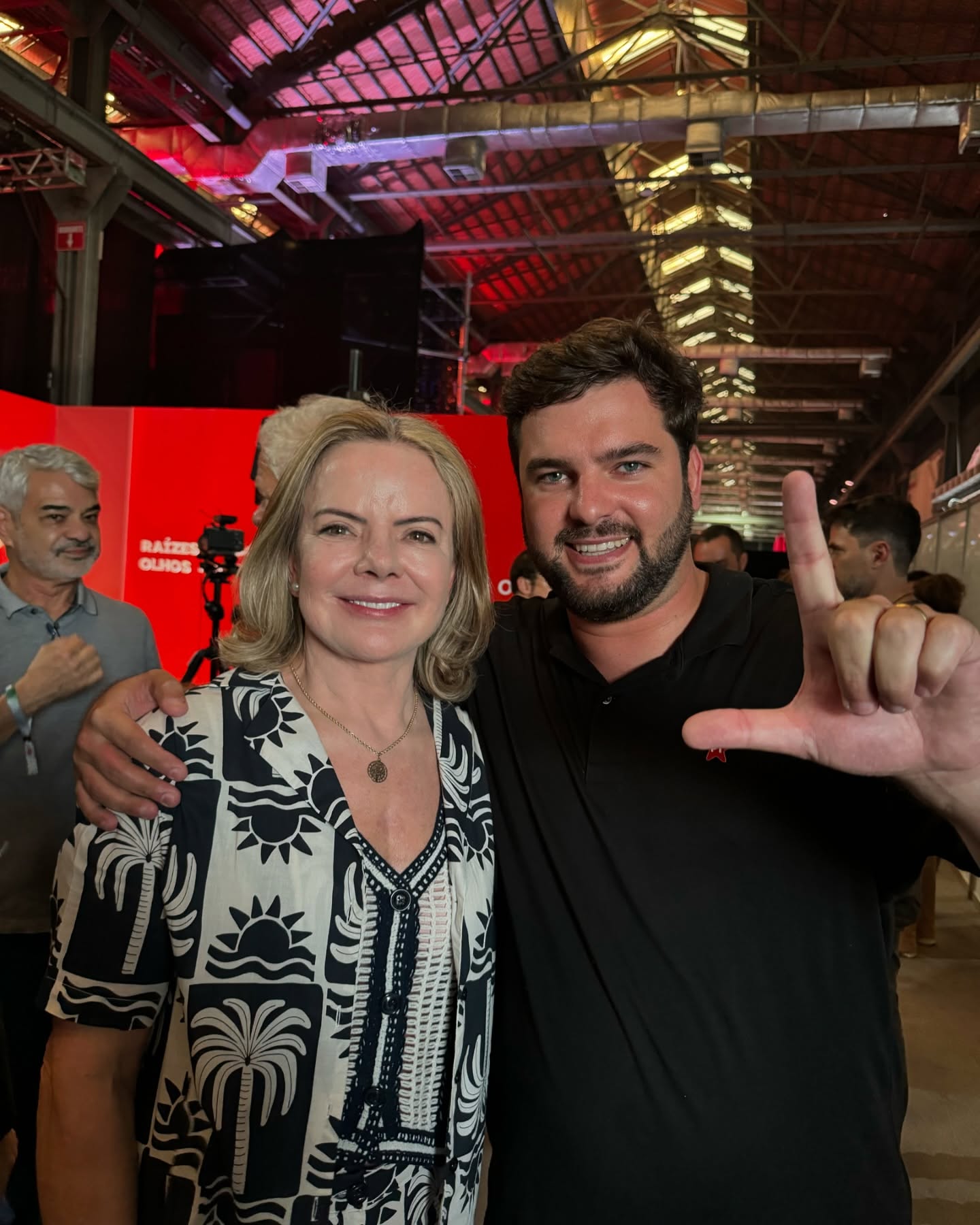 Primeiro dia do evento de aniversário dos 45 anos do PT ⭐️✅